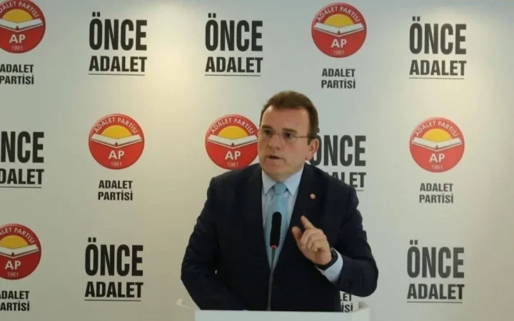 Vecdet Öz’den Müsavat Dervişoğlu’na “ittifak” çağrısı
