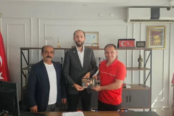 Cabir Çetinkaya: “Yeni Ahmet Ayık’lar, Taha Akgül’ler Yetiştirmeliyiz”